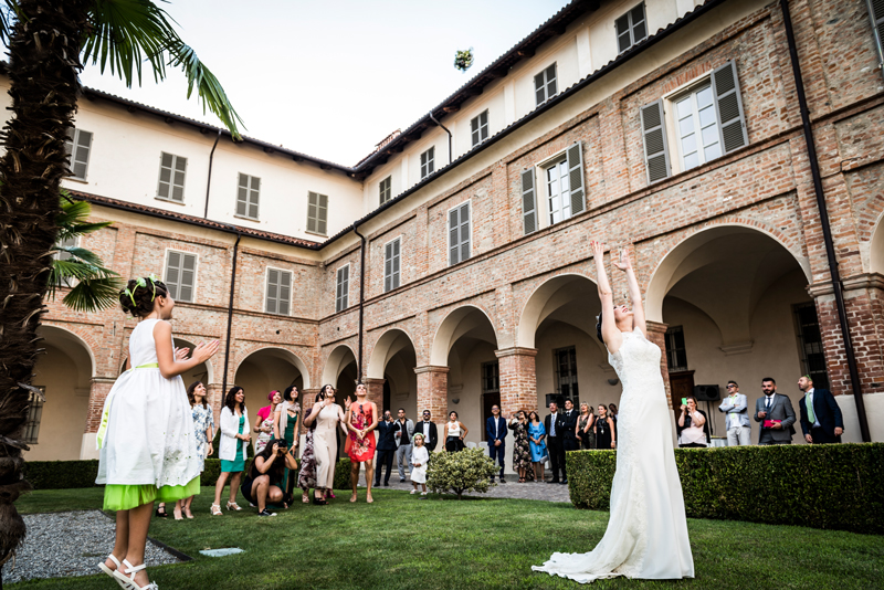 davide posenato fotografo matrimonio torino cuneo lancio bouquet somaschi hotel