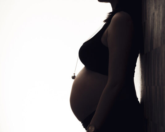 fotografo maternità torino